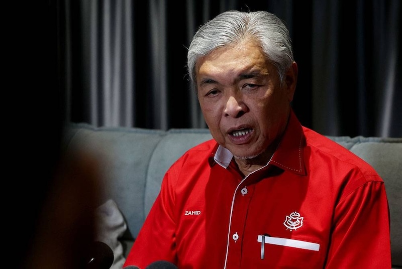 Gerakan jatuhkan Presiden UMNO