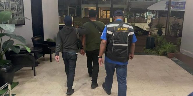 Dua Anggota Polis Ditangkap Khalwat Ditukar Jabatan 