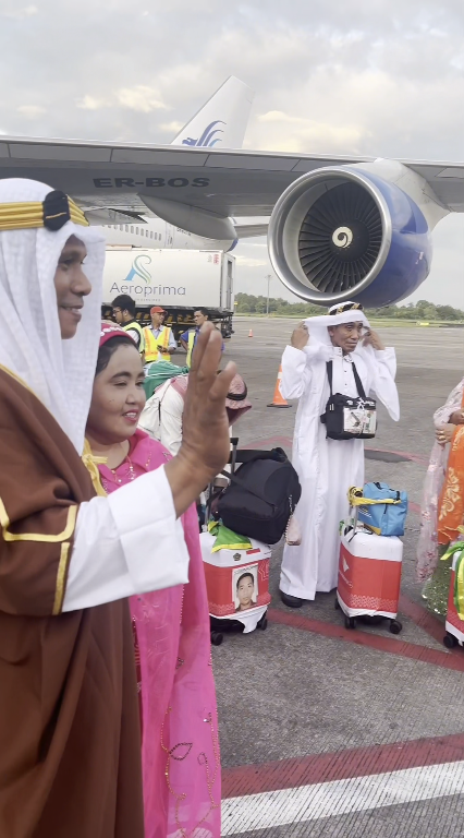 Jemaah Haji Indonesia Pertunjukan Fesyen