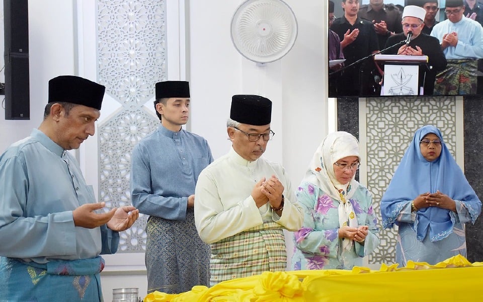 Sultan Pahang Sebak Anakanda Bakal Bernikah