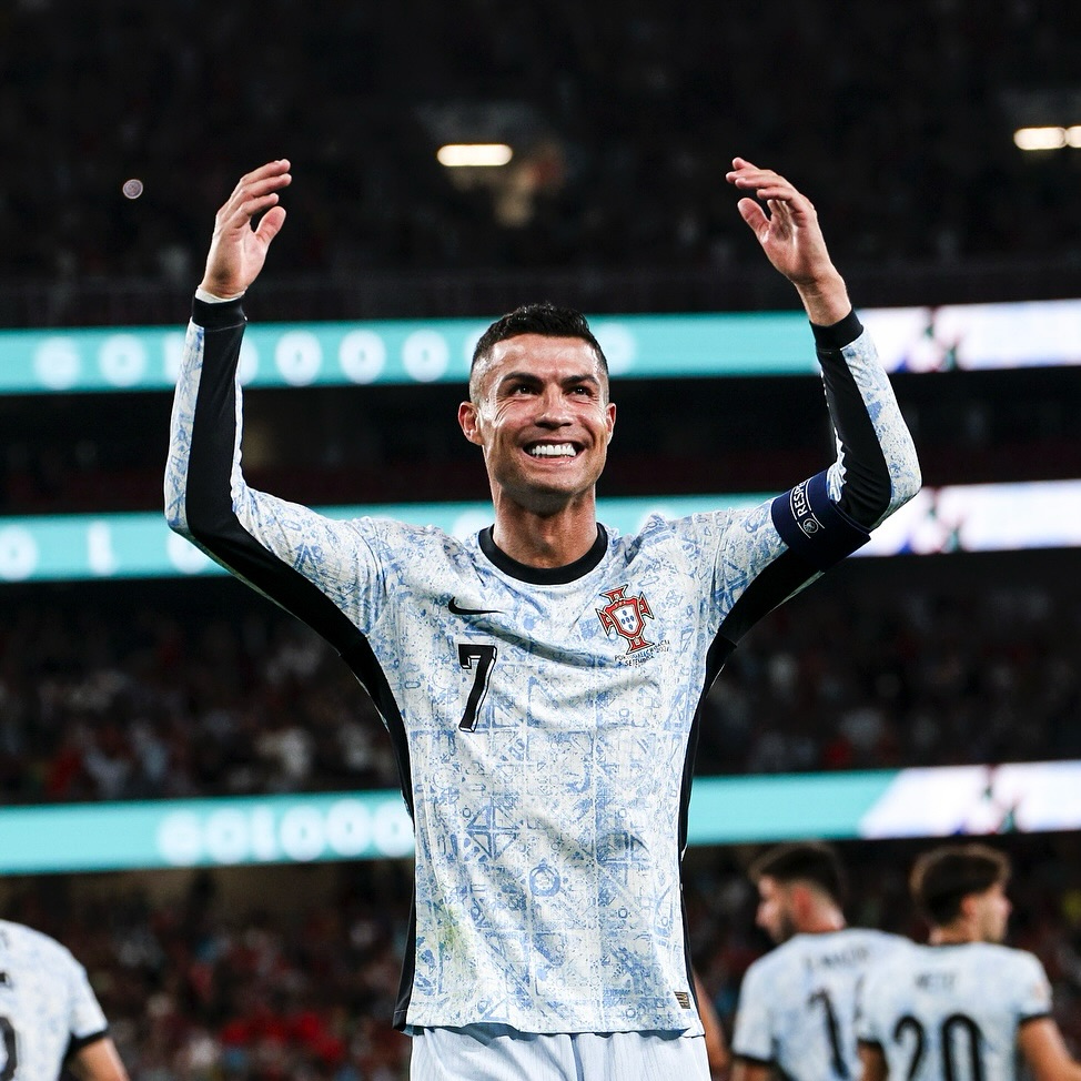 Cristiano Ronaldo Capai Pengikut 1 Bilion