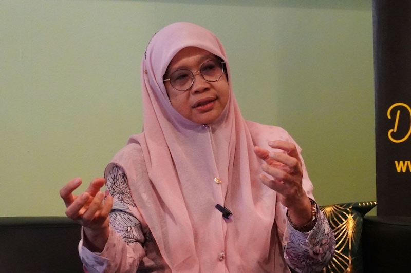 Dr Siti Juariah