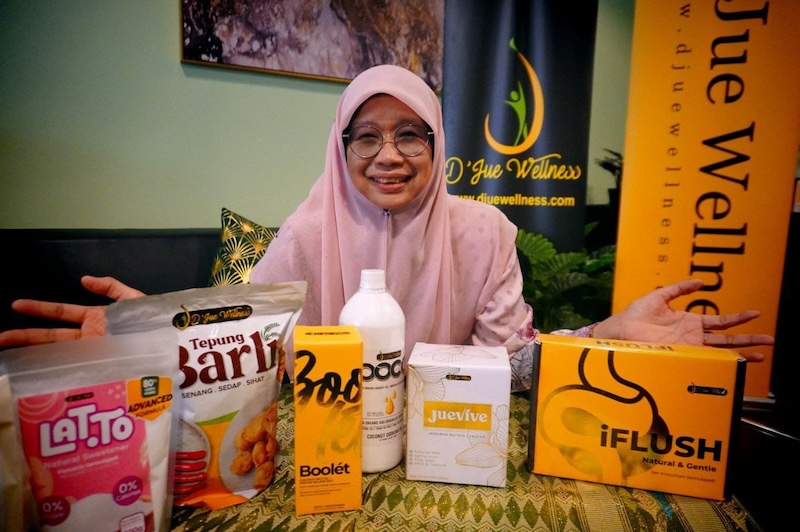 Dr Siti Juariah