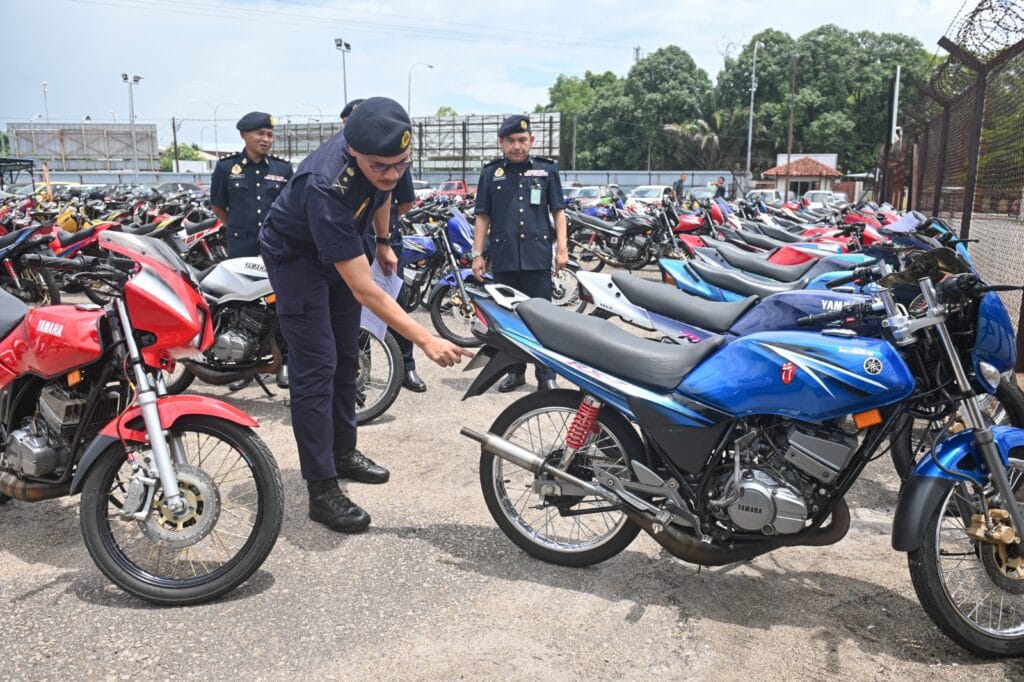 Tindakan JPJ himpunan rxz