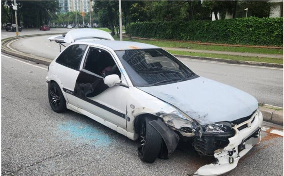 Rempuh Kereta Peronda Polis