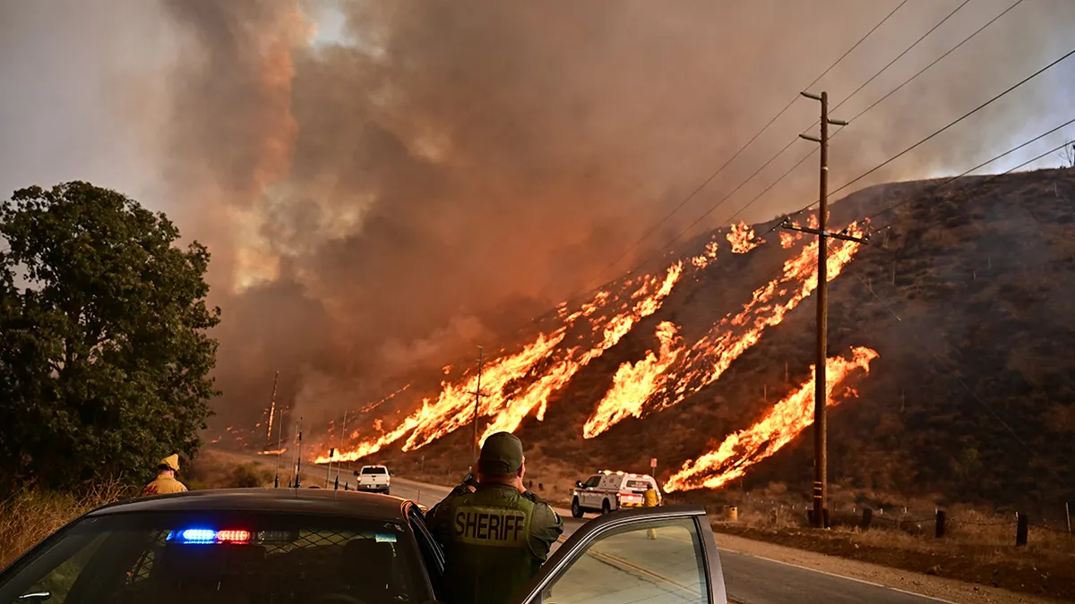 Kebakaran Hutan Baharu Dilapor Di Los Angeles