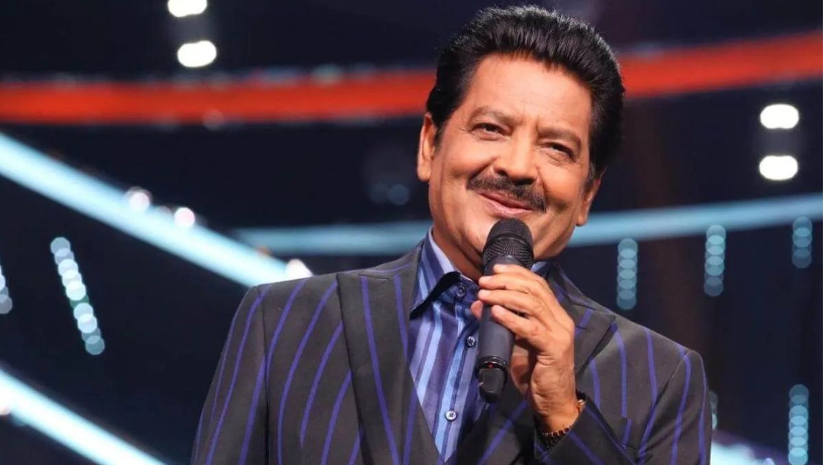 Udit Narayan Pertahan Tindakan Cium Peminat