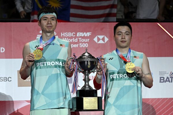 Aaron-Wooi Yik Dan Pearly-Thinaah Juara Terbuka Thailand