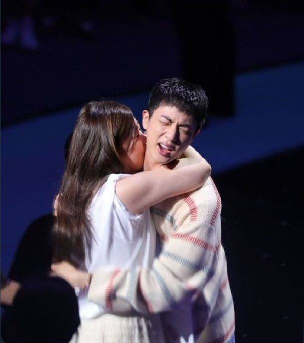 Cium Jin BTS, wanita Jepun didakwa
