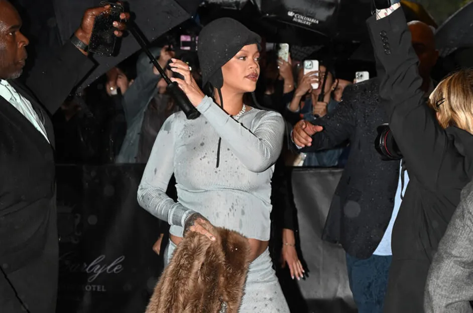 Rihanna hamil anak ketiga