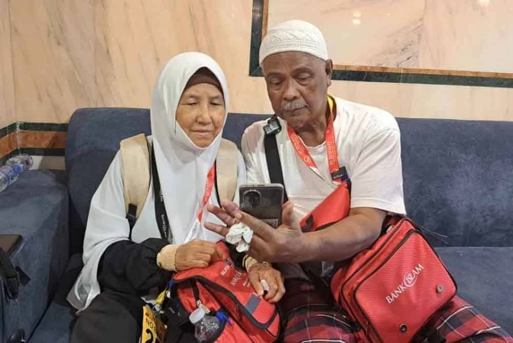 Peniaga martabak jual rumah, tunai haji
