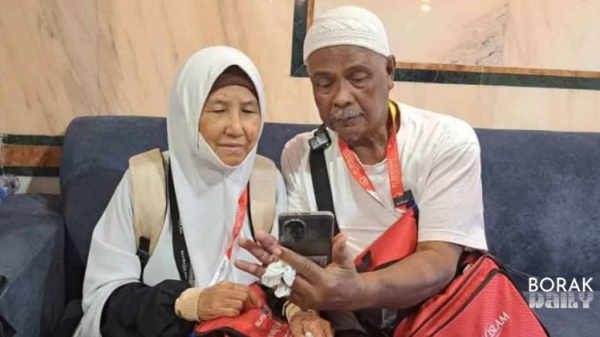 Peniaga martabak jual rumah, tunai haji