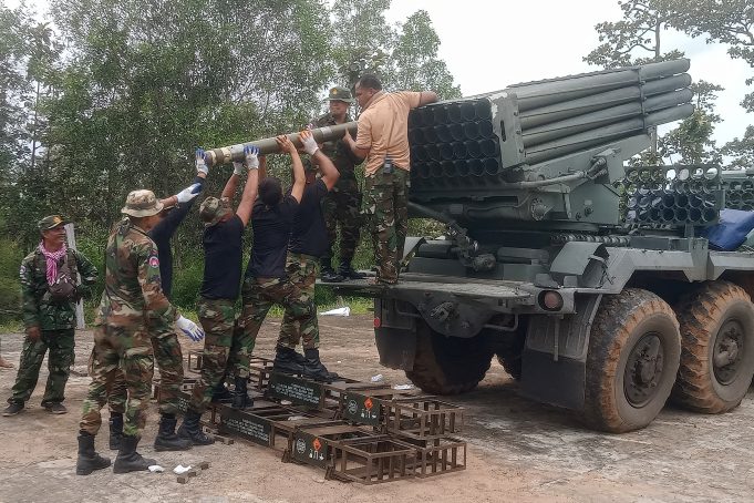 Elak kunjung sempadan -Kemboja