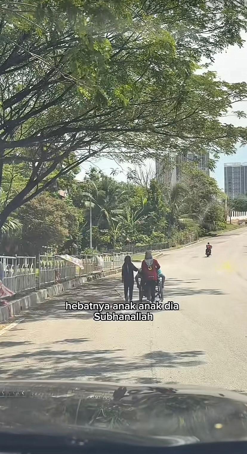 dua beradik