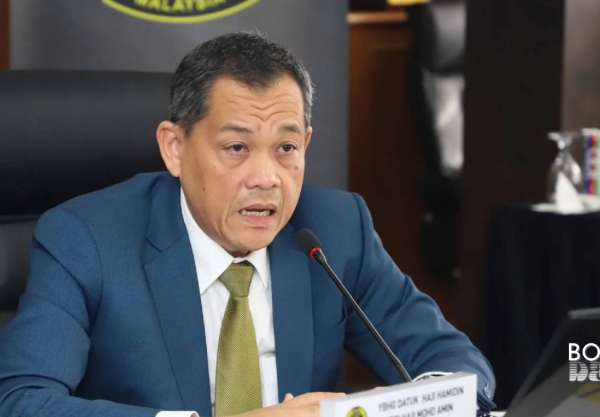 Hamidin Tak Dapat Gaji
