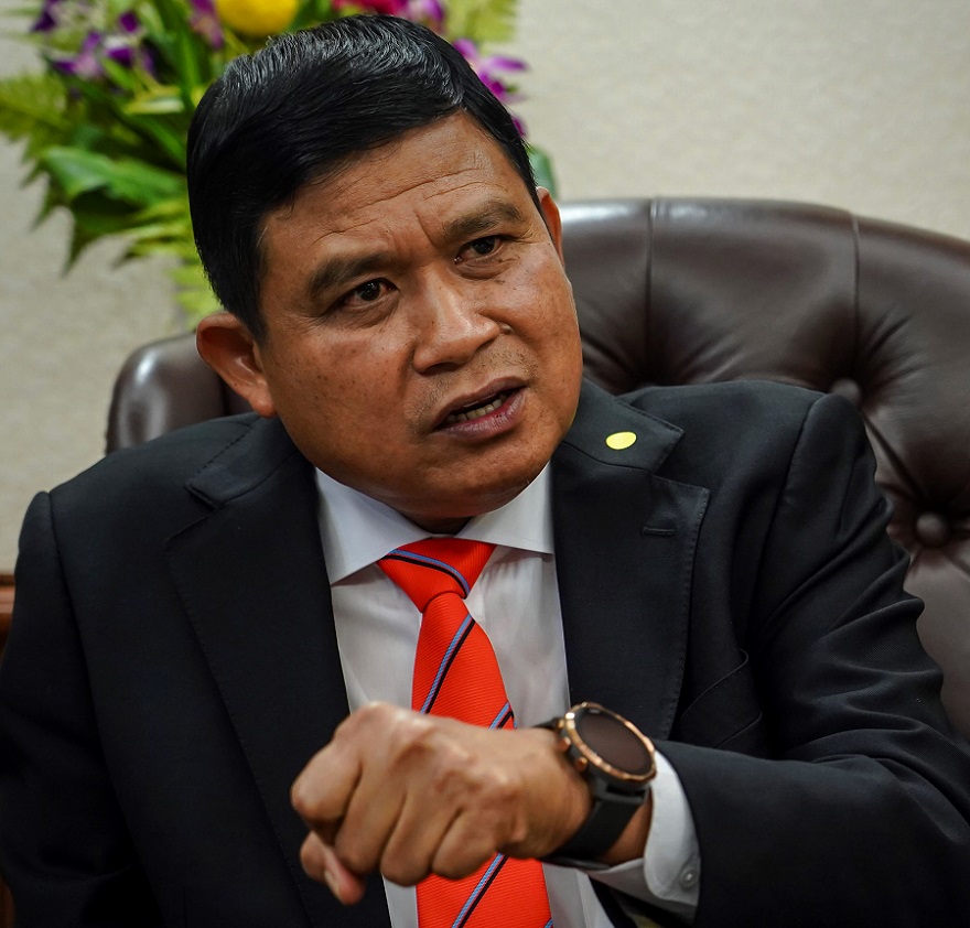 Fail saman RM100 Juta