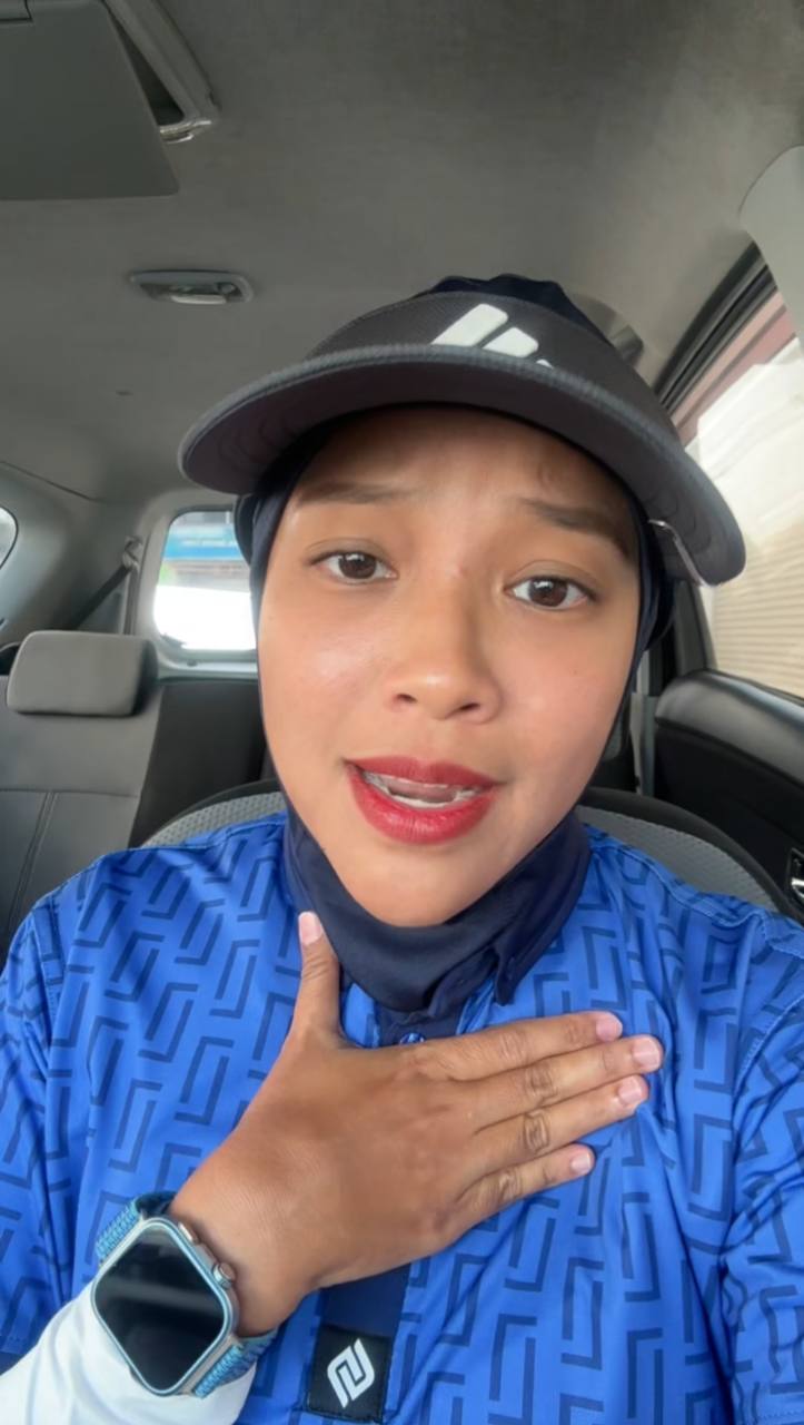 Tak boleh main golf kerana skirt panjang