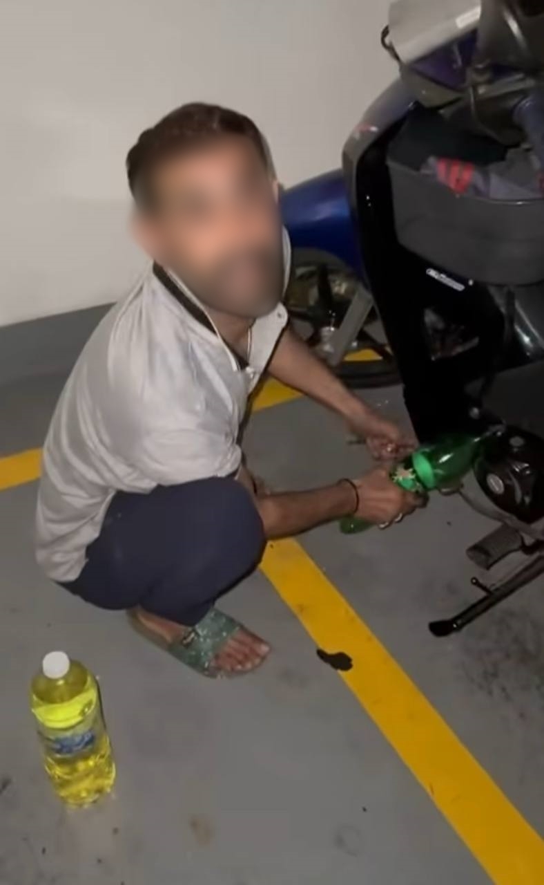 Dua suspek pakistan ditahan polis 