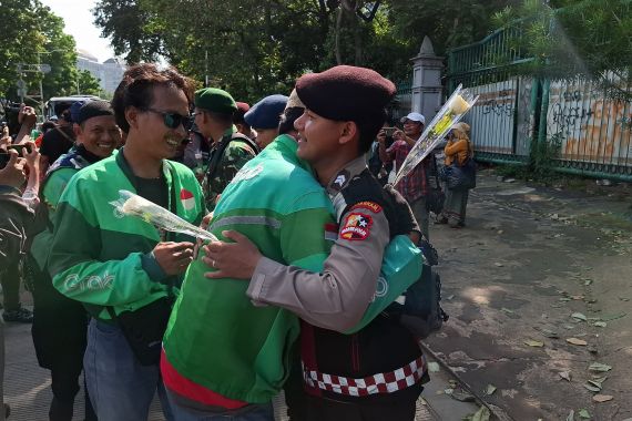 bunga mawar