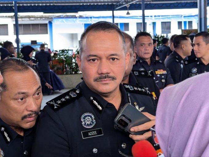 polis Rakam keterangan tiga individu
