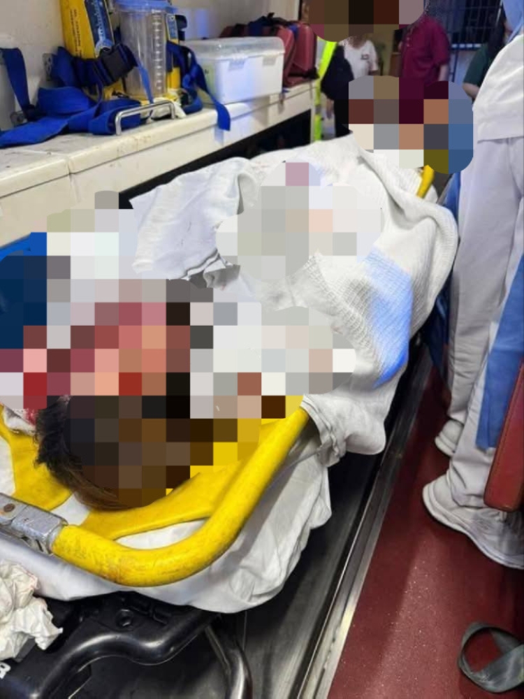 tetak isteri dan anak