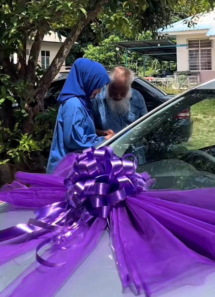 Hadiahkan bapa kereta
