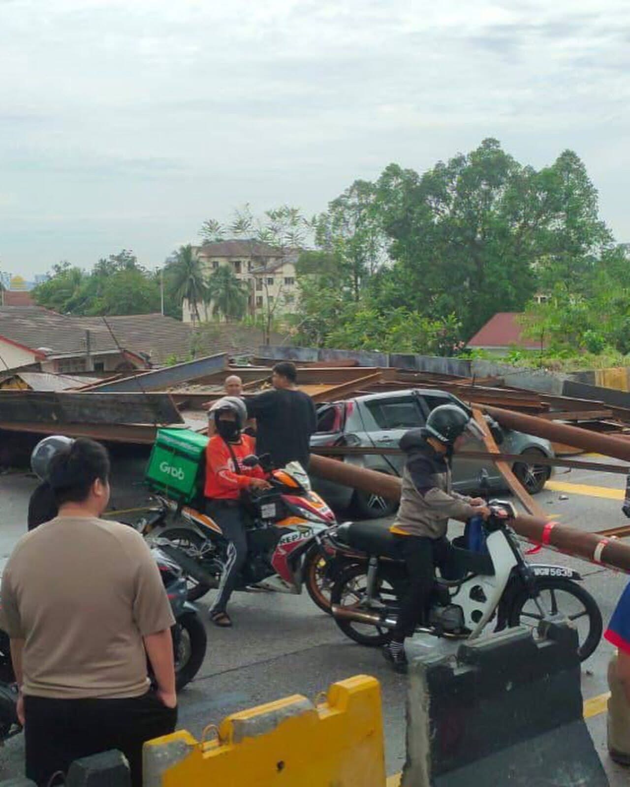 Runtuhan binaan ECRL