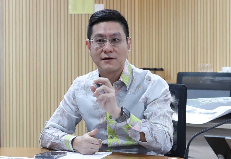 Kerja pembinaan LRT Pulau Pinang