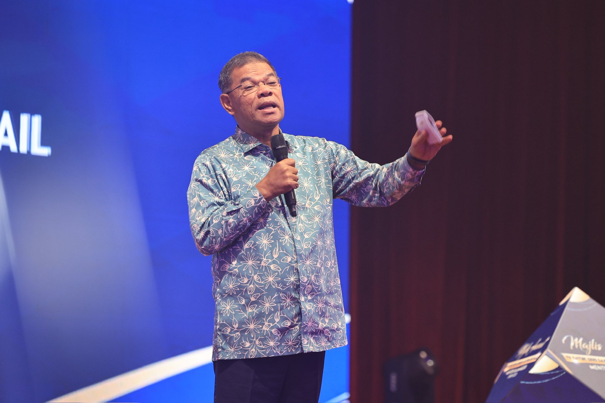 pasport berwajah baharu