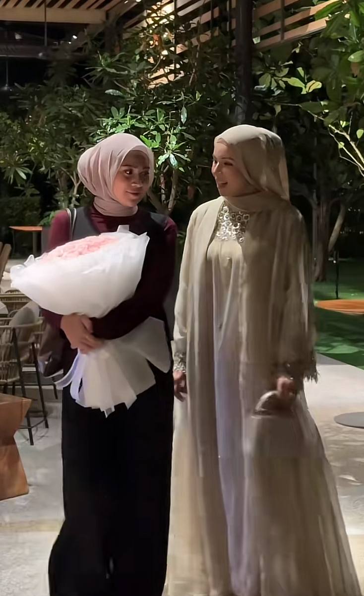 Bekas Isteri Chazynash duta hijabistahub