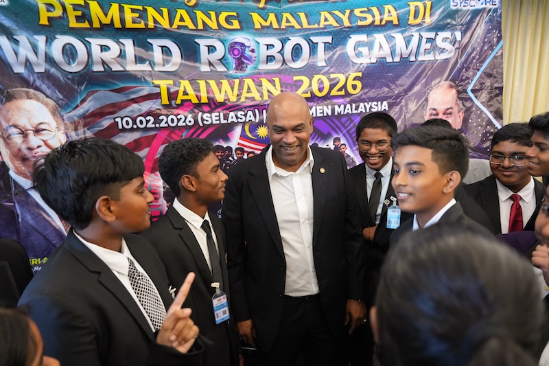 Ramanan raikan kejayaan pelajar Malaysia