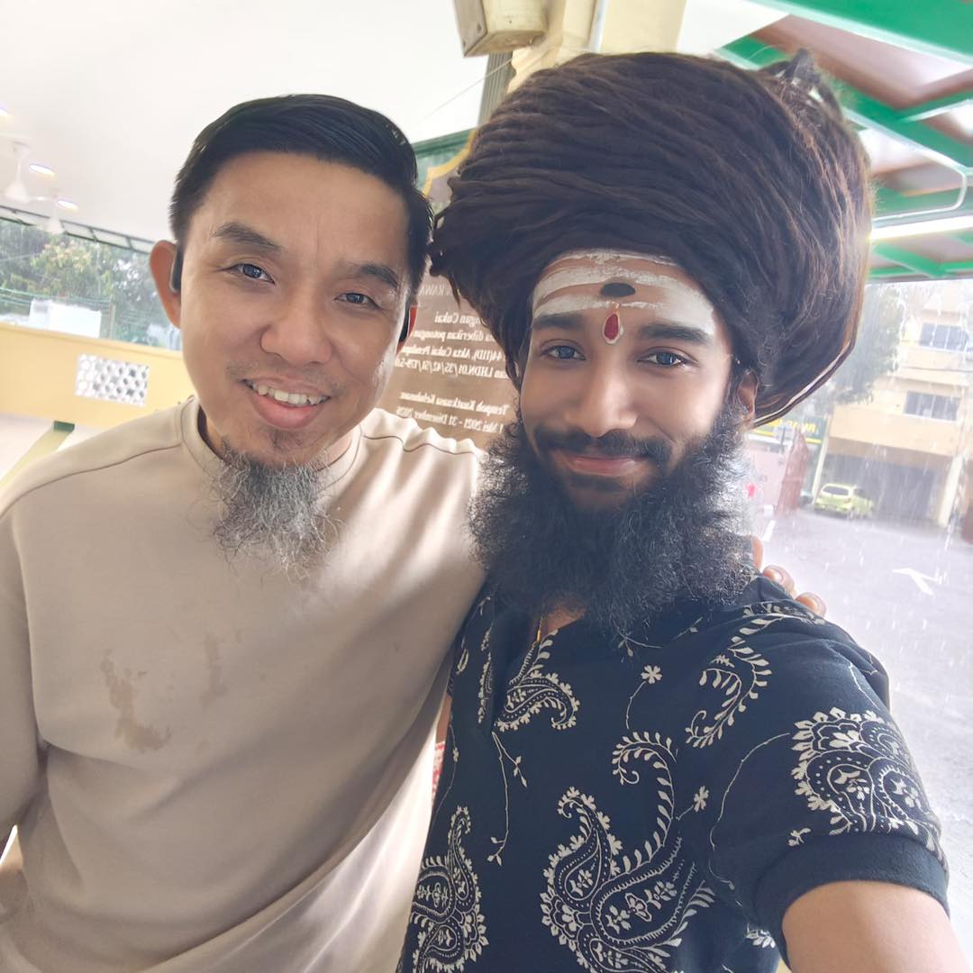 bersihkan kuil haram