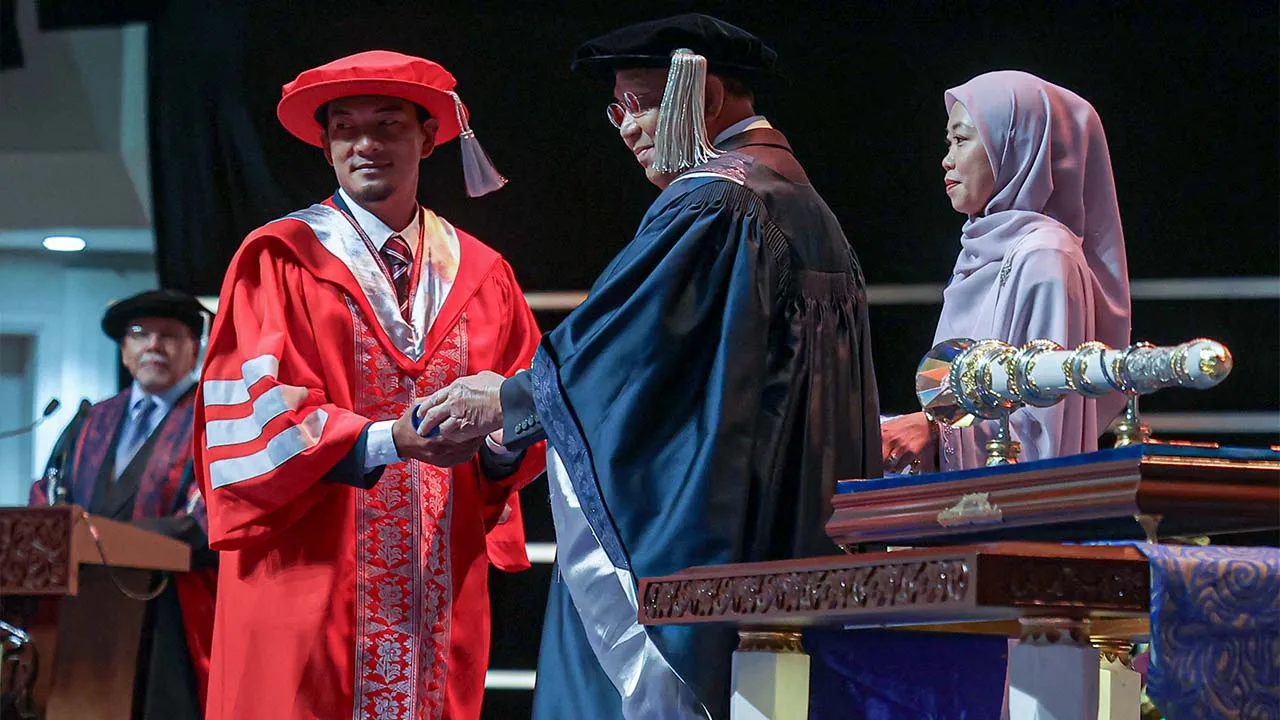 Bekas banduan pertama