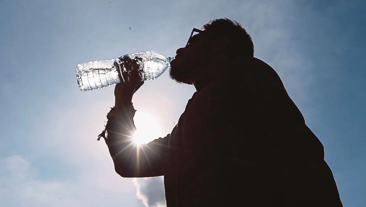 Cuaca panas tahap satu