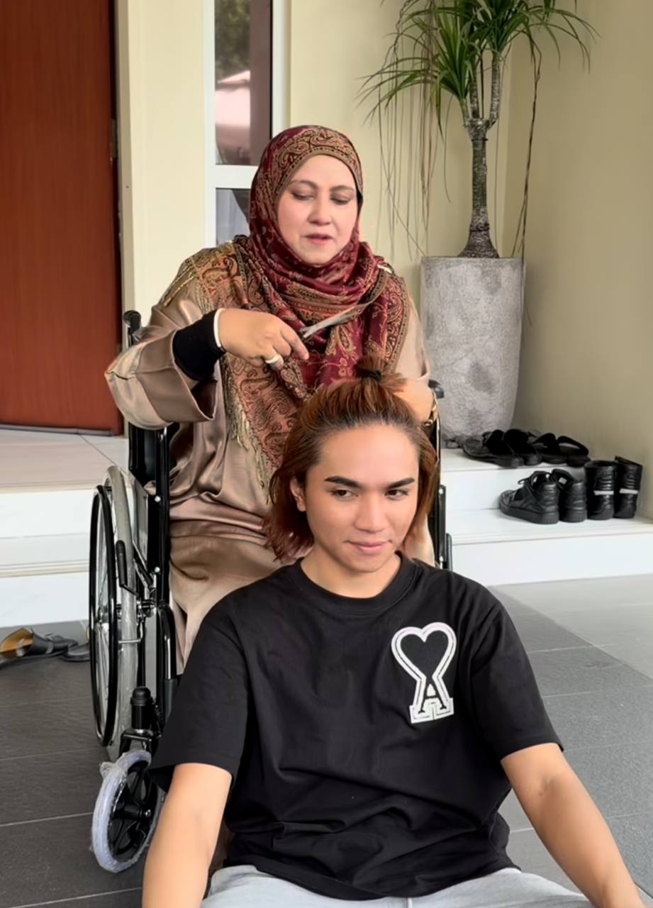 ojen aiwah Potong rambut kerana ibu