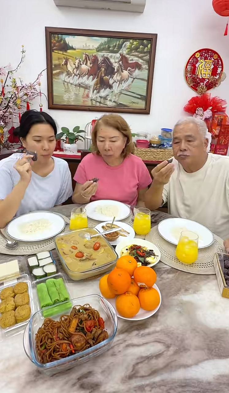Mek Yun Berjaya puasa Ramadan pertama