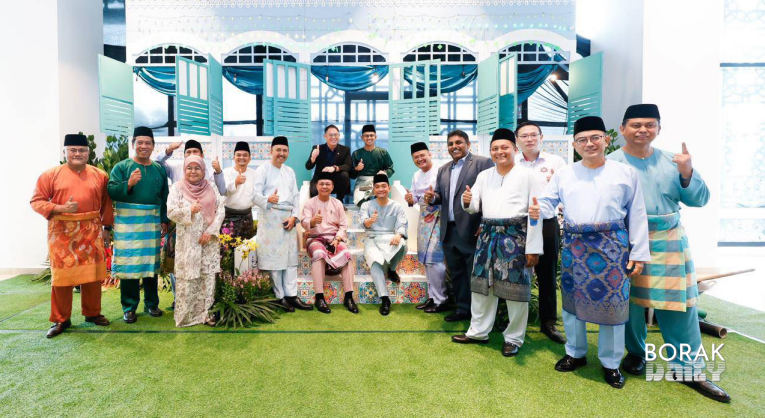 Penjawat Awam Johor Terima Bantuan Khas Aidilfitri